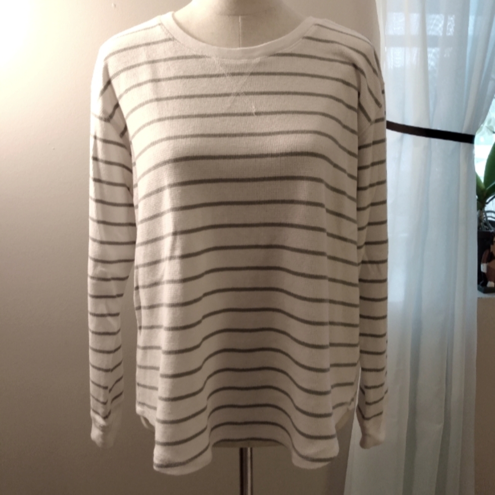 Maurice's women's waffle knit top, L